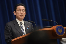 Japan may allow 10,000 people per day to enter country from April