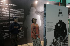 GKR Bendara, Penghageng Nityabudaya Yogyakarta Palace opened the exhibition, held at the Yogyakarta Palace's Performance Hall for the next four months, starting yesterday, Tuesday (8/3). 