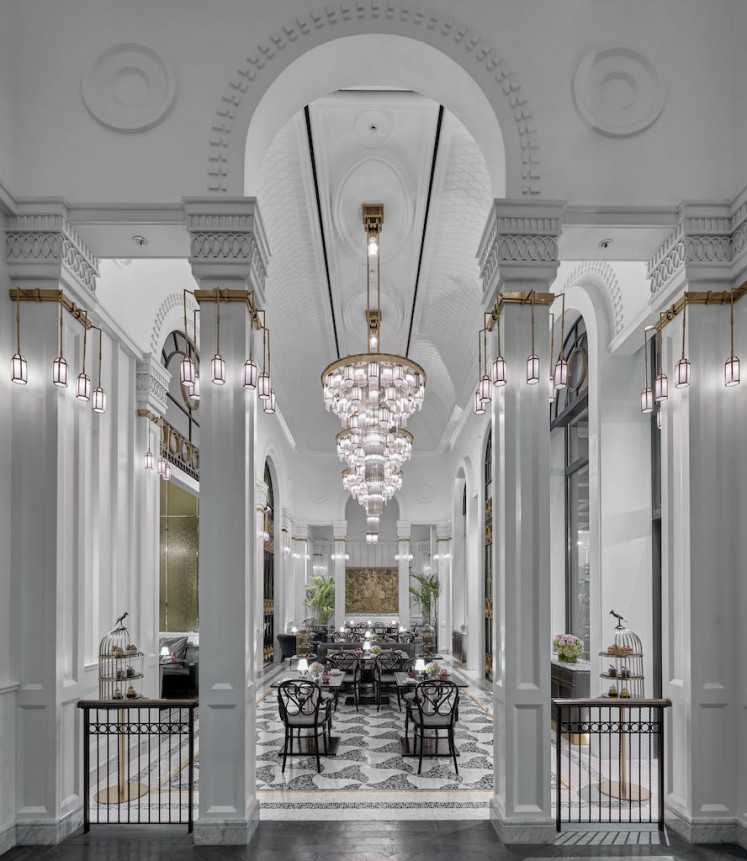 World of wonder: The main dining area of ALICE draws inspiration from the European-style Art Deco to inspire a sense of wonder from its guests. (Photo Courtesy of The Langham, Jakarta)