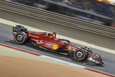 Watch F1 2022: Ferrari's Leclerc on pole for season-opening Bahrain Grand Prix