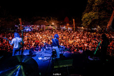 Concert pullouts signal sponsorship, spending strains