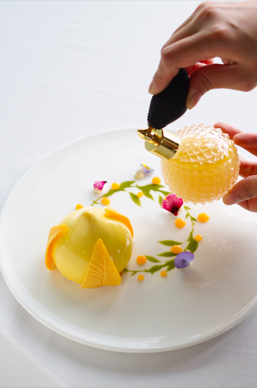 Symbol of luck: The Pumo Pugliese is a delicate dessert featuring Gargano lemon and ricotta crème shaped like a flower bud, and was inspired by the story of Pomona, the Roman goddess of fertility, fruits and flowers. (Courtesy of Four Seasons Hotel Jakarta)