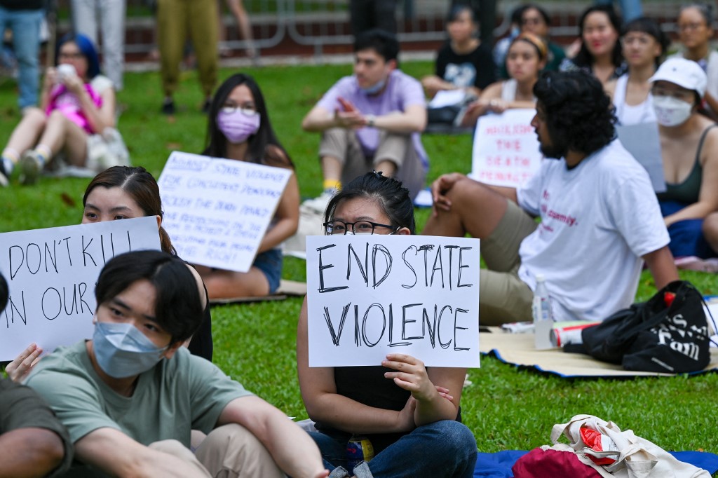 singaporeans-protest-death-penalty-in-rare-demonstration-asia-and