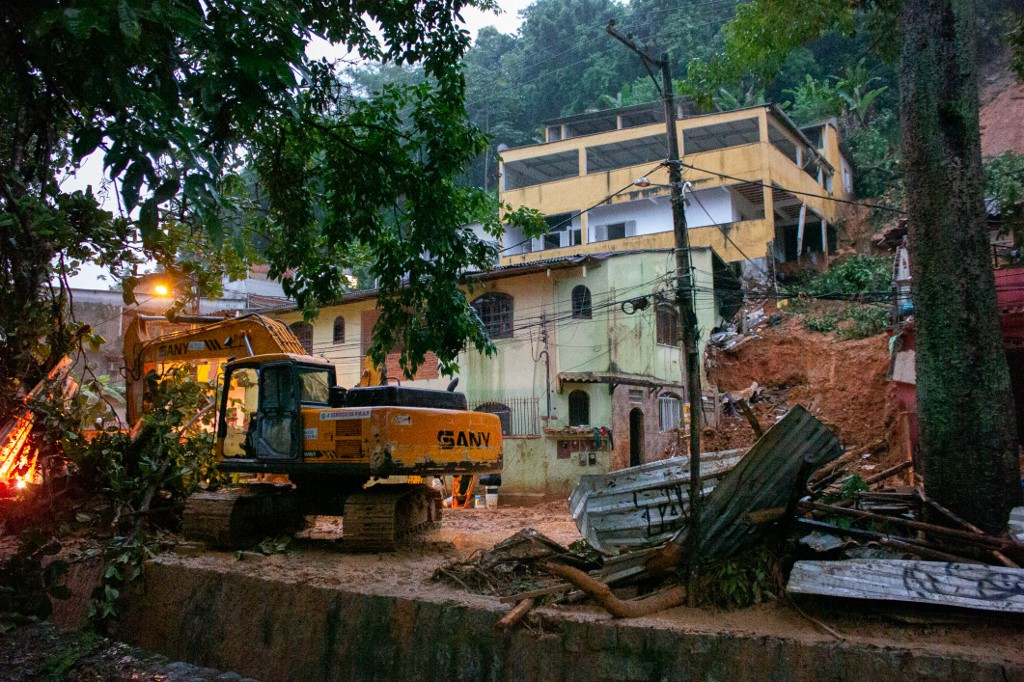 Brazil storm death toll rises to 16