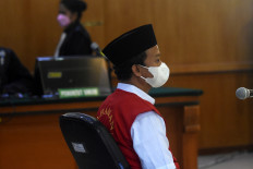 Supreme Court upholds death sentence for West Java teacher who raped 13 students