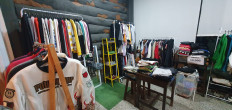 Shoppers, sellers lambast Jokowi’s crackdown on thrifting