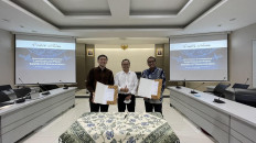 Ajie Nayaka Nikicio co-founder and CEO of Netra (left), Robertus Heru Triharjanto Head of Research Organization of Aeronautics and Space at BRIN & Shankar Sivaprakasam co-founder and Chief Product and Revenue Officer of Antaris (right).