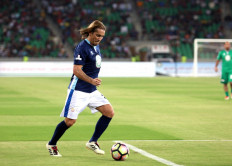 Dynamic dribble: Spanish defender Míchel Salgado runs with the ball during an all-star exhibition match between the Iraqi team and international legends on Sept. 9, 2017 in Basra.
