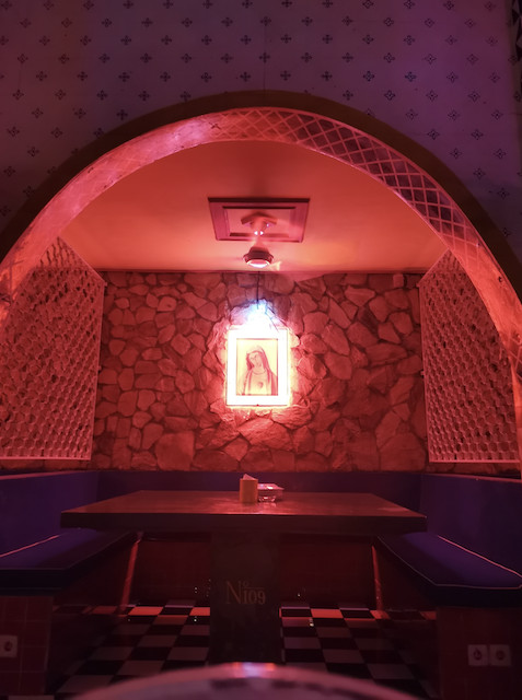 El Ombligo de la Luna: Motel Mexicola is noteworthy for its Mexican cuisine, Roman Catholic-inspired decor and tropical party vibe. (JP/Felix Martua)