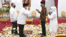 Well-wishers: President Joko “Jokowi” Widodo (second right) and First Lady Iriana (right) receive Defense Minister Prabowo Subianto (second left) and his son Didit Hediprasetyo (left) during the Idul Fitri holiday, at the Yogyakarta Presidential Palace, in 2022.