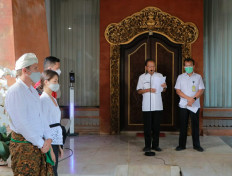 Four Russians deported from Bali for visa violation