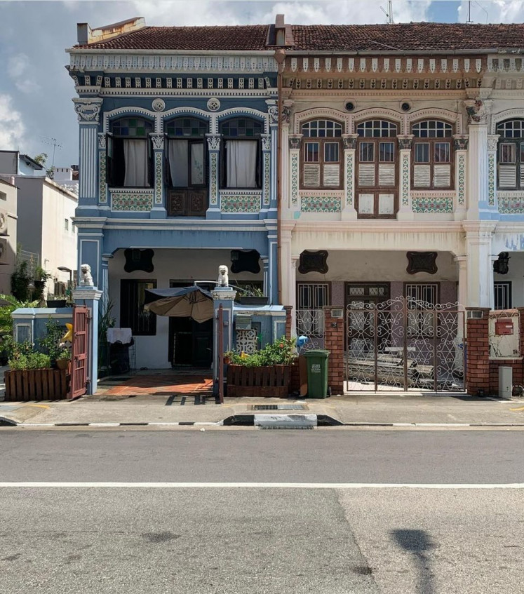 Heritage buildings: Peranakan house in the area of Katong is also one of the most popular tourist spots for taking pictures. The area is filled with local artisan businesses. (JP/Yohana Belinda)
