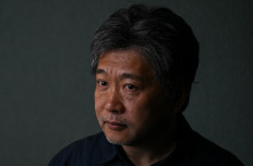 Kore-eda tells Cannes felt 'pressure' working with Korean all-stars