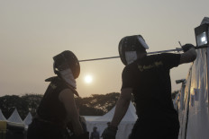 Modern knights: Indonesians study historical European martial arts with Gwaith-i-Megyr