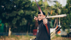 Background: According to Ande Pangeran, Shapur Dhu'l-Aktaf (Shapur, the shoulder piercer) is one of the main references in Persian archery techniques. (Courtesy of Ande Pangeran)
