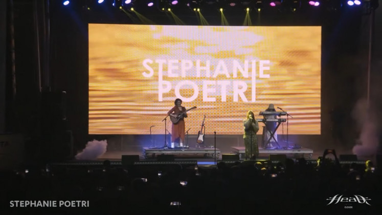 Big name: 88rising artist Stephanie Poetri performs her song 'Picture Myself' at the record label's Head In The Clouds 2021 festival in Los Angeles, California, the United States. (YouTube/Courtesy of Stephanie Poetri)