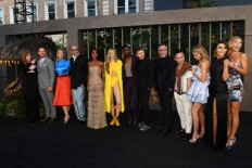 (L-R) US actress Bryce Dallas Howard, US actor Chris Pratt, US actress Laura Dern, US actress DeWanda Wise, US screenwriter Emily Carmichael, US actor Mamoudou Athie, US actor Scott Haze, US director Colin Trevorrow, US actor BD Wong, Irish actress Elva Trill, US actress Daniella Pineda and Australian actress Dichen Lachman arrive for the Los Angeles premiere of Universal Pictures' 
