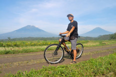  Singgih Kartono, the designer behind Jokowi-Albanese bamboo bike bromance 