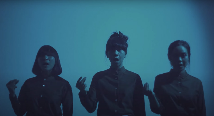 No delicate flowers: The screenshot of FLEUR!'s official music video for 'Lagu Lama'. (YouTube/FLEUR! Records)