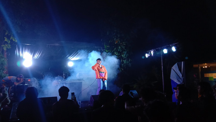 Conquering the stage: Rising local rapper Basboi performs in front of an enthusiastic crowd at NW LIVE 2022 on June 25. (JP/Radhiyya Indra)