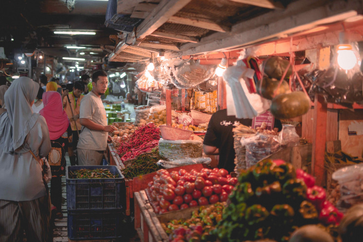 Hands on: Househusbands would take up the chores that a housewive does, from groceries to cleaning up the house. (Unsplash/Fauzan)