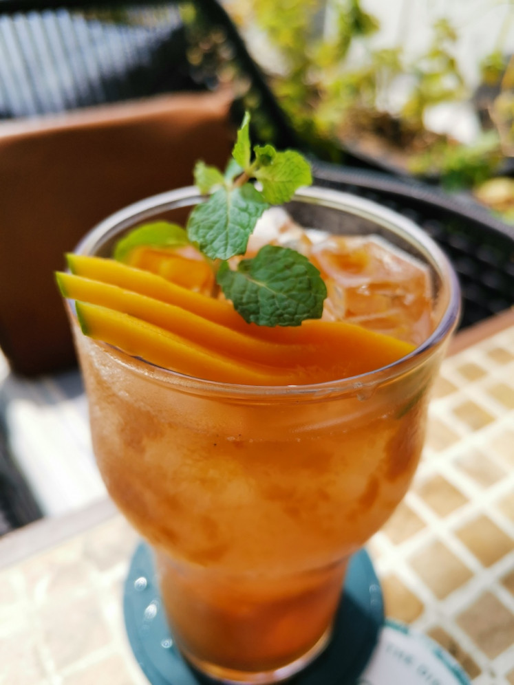Island vibes: One of Talassa Jakarta's signature drinks is the Mango Gringo mocktail. (JP/Felix Martua)