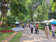 Visitors descend on the annual Flona Festival in Lapangan Banteng Park, Central Jakarta on Tuesday, Aug. 30, 2022. The expo has finally returned after two years of pandemic curbs in the capital, and is looking to benefit from the ongoing houseplant boom.