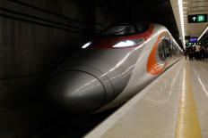 First batch of Chinese-made high-speed trains arrives in Jakarta