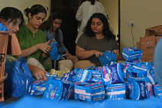 Women's group tackles taboo subject to aid Pakistan flood victims