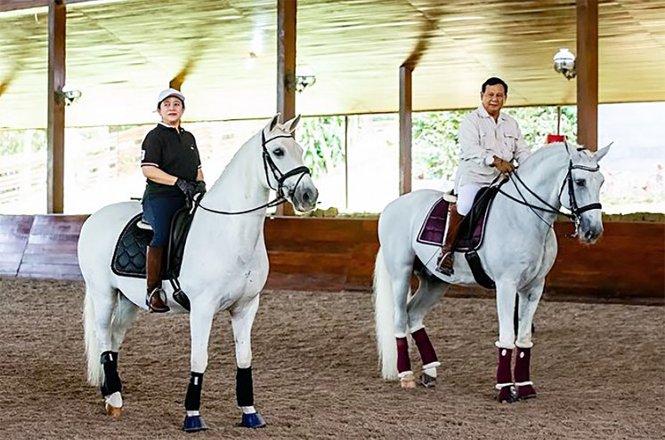 Indonesian Democratic Party of Struggle (PDI-P) politician Puan Maharani (left) and Gerindra Party chairman Prabowo Subianto meet at Prabowo's mansion in Hambalang, Bogor, West Java on Sept. 4, 2022.