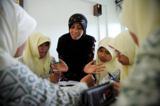 Taking teens out of traditional spaces can aid in encouraging them to read.