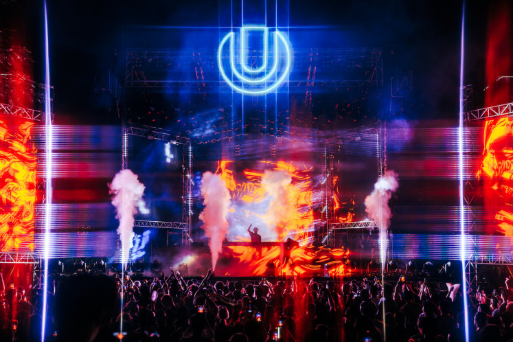 Let's party: The fourth edition of Ultra Beach Bali, an EDM-focused beachside music festival, took place in Discovery Kartika Plaza Hotel, Kuta, Bali on Sept. 29 and 30. (Rukes/Ultra Beach Bali)