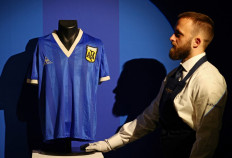 Maradona ‘Hand of God’ shirt to go on display during World Cup 