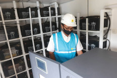 Technicians check the preparation of Power Bank Mobile to be sent to customers in Jakarta, Wednesday (4/11/2020). PLN provides Power Bank Express Power Service to the general public as a solution for temporary electricity fulfillment from the Greater Jakarta Main Distribution Unit which is safe, easy, and environmentally friendly with competitive rental prices. 