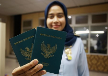 The validity period of the Indonesian passport has been extended to ten years. 