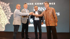 BNI Indonesian Masters 2022: Founder of Indonesia Master Jimmy Masrin (second from the left), Director of Human Capital & Compliance BNI Mucharom (second from the right), President Director of PT Tunas Niaga Energi Jubilant Harmidy (left), and Vice President Hospitality of JS Luwansa Hotel And Convention Center Richard S. Mau (right) in conversation at the press conference BNI Indonesian Masters in Jakarta, Friday (11/11/2022). BNI Indonesian Masters will be held on December 1 through 4, 2022 with a total prize of US$1.5 million.