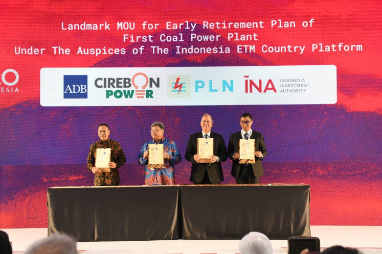 A  Memorandum of Understanding (MoU) was signed between PLN, ADB and CEP, outlining the exploration of early retirement of the first PLTU owned by a private power producer (IPP), namely PLTU Cirebon-1.