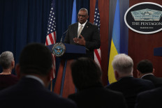 US defense chief hospitalized due to medical complications