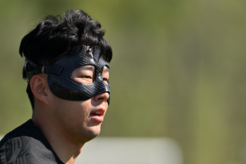Why South Korea Son Heung-min wears a mask for the World Cup