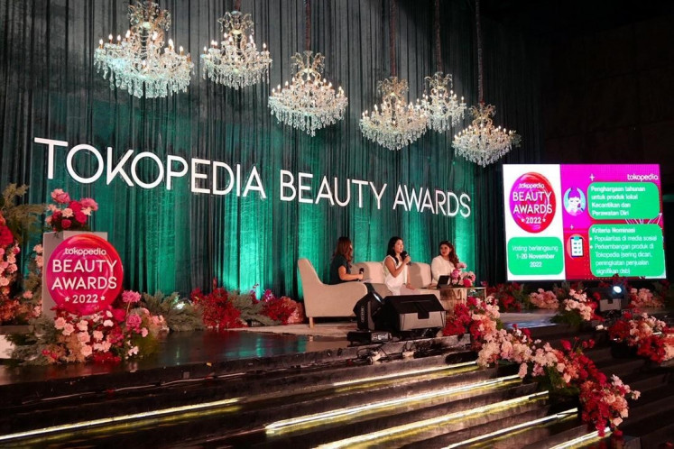 Guests were treated to a talk show by Tokopedia category development (Beauty & Personal Care) senior lead Sherine Pranata and Dr. Kardiana Dewi SpKK FINSDV.