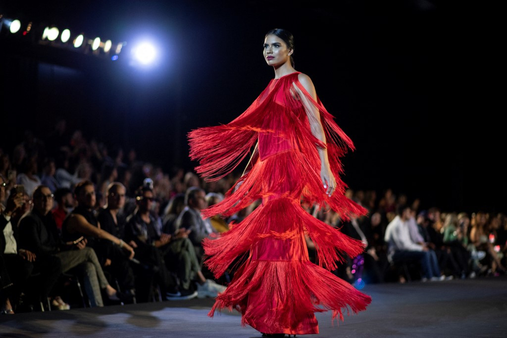 Back in vogue: Crisis-hit Venezuela vamps up fashion industry ...