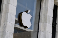 Govt, Apple to talk $1b investment next week