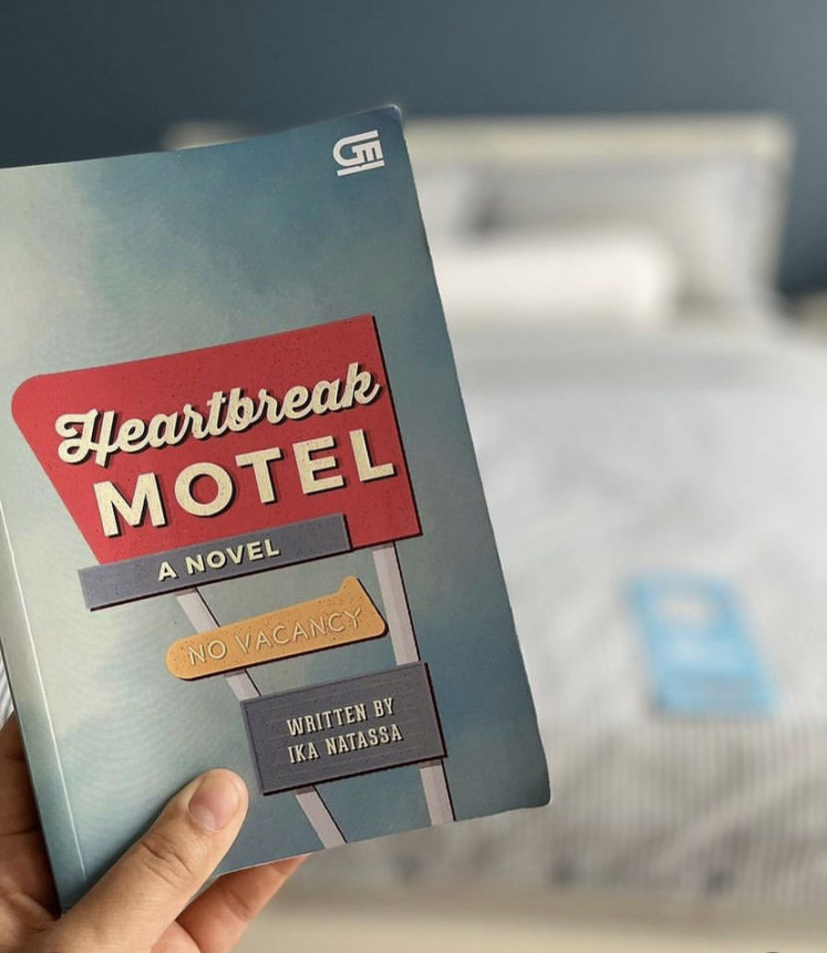 Bestselling: Pictured is the cover of “Heartbreak Motel“ that author Ika Natassa posted on her Instagram account on Aug. 26. (Instagram/Ika Natassa @ikanatassa)