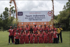 Members of the Indonesian women’s national squad for South Africa’s 2023 ICC Women’s T20 World Cup pose on the sidelines of their training session in Bali in early November.