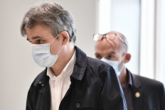 Charlie Hebdo: France's satirical magazine in new controversy