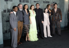 (L-R) Lamar Johnson, Jeffrey Pierce, Storm Reid, Nico Parker, Pedro Pascal, Bella Ramsey, Merle Dandridge and Gabriel Luna attend the Los Angeles Premiere of HBO's “The Last Of Us“ at Regency Village Theatre on January 09, 2023 in Los Angeles, California. 
