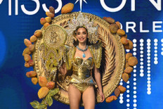 Miss El Salvador dons golden bitcoin outfit at beauty pageant 