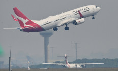 Tire shards pierce wing on Rome-Perth Qantas flight
