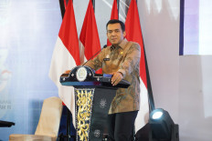 Immigration Director General Silmy Karim speaks about the need to change the mindset in the DGI to provide quick, correct and clean service with reduced face-to-face meetings during an Evaluation and National Consolidation Meeting (REKN) on Tuesday.