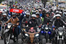 Bikers take part in the “Caravana del Zorro“ (Caravan of the Fox) from Constitution Square in Guatemala City to Esquipulas, 222 km eastward, to see the Black Christ image, on February 4, 2023.
Thousands motorcyclists joined the pilgrimage to see a 16th-century carved black image of Jesus Christ in a basilica in the town of Esquipulas --a 62-year-old tradition that is part of the country's intangible cultural heritage.
